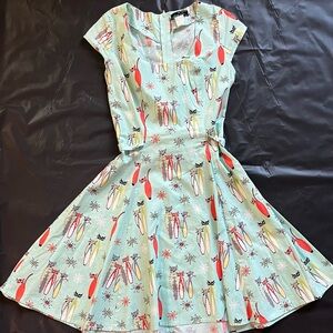 Mandie Bee Heart of Haute Size Small Atomic
Cat Retro Dress Size Small